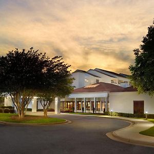 Courtyard By Marriott Atlanta Executive Park/Emory